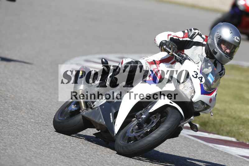 /01 02.04.2026 MAZ ADR/Gruppe rot/34